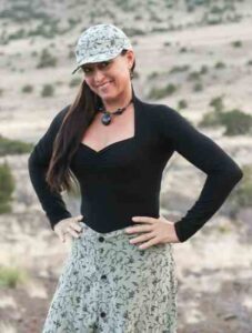 KimAnna Cellura-Shields: Freelance Artist - The Happy Homesteader - MOTHER EARTH NEWS Image